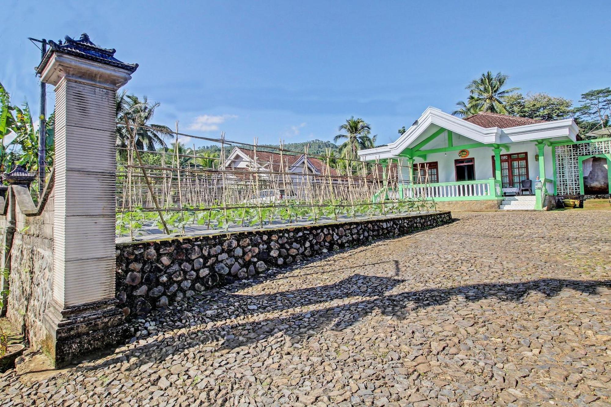 Spot On 91214 Desa Wisata Pandean Hotel Trenggalek Luaran gambar